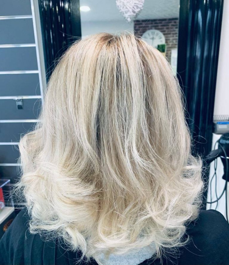 Blond Hair & brushing  | Image 12
